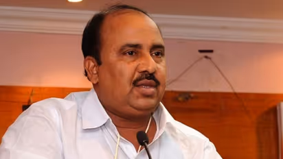 കശുവണ്ടി ഇറക്കുമതി അഴിമതിയിൽ ഐഎൻടിയുസി നേതാവ് ആർ.ചന്ദ്രശേഖരന് തിരിച്ചടി; കേസ് റദ്ദാക്കില്ല, ഹർജി തളളി 