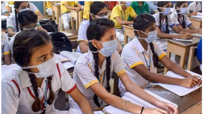 schools reopen : ఈ జాగ్రత్తలు పాటిస్తే.. స్కూల్ కు వెళ్లినా మీ పిల్లలు సేఫ్ గానే...