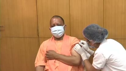 सीएम योगी भी कोरोना से संक्रमित, पीजीआई में बेड किया गया है सुरक्षित