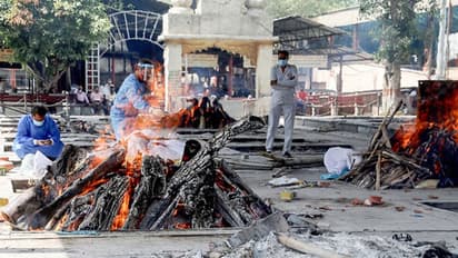 संक्रमित के साथ 1 मिनट बिताने पर लोगों को हो रहा कोरोना, इस बार तो ऐसे नए लक्षण दिख रहे हैं जो कर देंगे हैरान