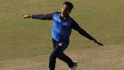 ഐപിഎല്ലിന് മുമ്പ് കൊല്ക്കത്തക്ക് തിരിച്ചടി, അതിവേഗ പേസര് പുറത്ത്; പകരക്കാരനെ പ്രഖ്യാപിച്ചു