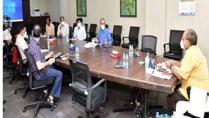 కరోనా కంట్రో‌ల్‌లోనే, భయం వద్దు: తెలంగాణ సీఎస్ సోమేష్ కుమార్