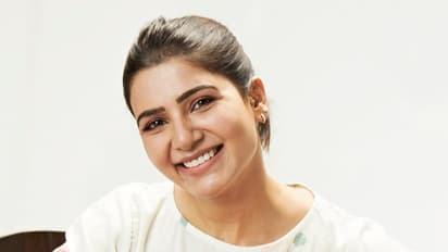 கழண்டு விழும் மேலாடையோடு கவர்ச்சியில் உச்சம் தொட்ட சமந்தா..! டிரஸ் கீழேயும் தாறுமாறா கிழிந்து தொங்குதே..!