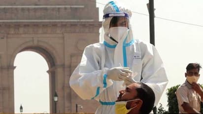 ఇండియాలో కోరలు చాస్తున్న కరోనా: ఒక్క రోజులోనే రెండు లక్షలు దాటిన కేసులు