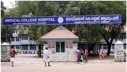 തൃശ്ശൂർ മെഡിക്കൽ കോളേജ് ആശുപത്രിയിൽ കൂടുതൽ നിയന്ത്രണങ്ങൾ; അടിയന്തരമല്ലാത്ത ശസ്ത്രക്രിയകൾ ഒഴിവാക്കും