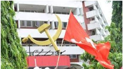 'জাতীয়তাবাদী ভাবমূর্তি' তুলে ধরার চেষ্টা, এবারই প্রথম ১৫ অগাস্ট জাতীয় পতাকা তুলবে সিপিএম