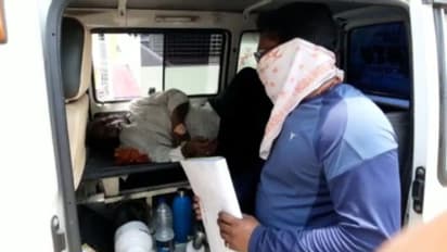 আইসিইউ বেড পেতে গেলে দিতে হচ্ছে ঘুষ, মর্মান্তিক পরিস্থিতি করোনা রোগিদের