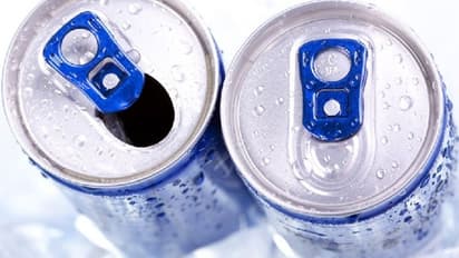 ஆண்களே கவனம்.. கூல்ட்ரிங்க்ஸ் குடிப்பதால் முடி உதிர்தல் ஏற்படுமாம்.. சர்க்கரை அளவை எப்படி குறைப்பது?