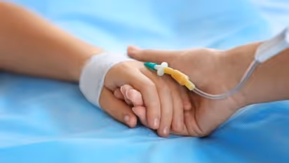 8 నెలల చిన్నారికి హెచ్ఐవీ రక్తం.. మహారాష్ట్రలో దారుణం..