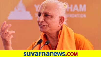 ಕುಂಭಮೇಳದಲ್ಲಿ ಮುಮ್ತಾಜ್ ಎಂಬ ಮುಸ್ಲಿಂ ಮಹಾಯೋಗಿಯ ಭಗವದ್ಗೀತೆ ಪ್ರವಚನ