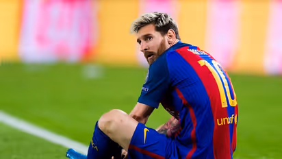 വളര്ത്തി വലുതാക്കിയ ക്ലബ്ബിനെ അപമാനിച്ചു, മെസിക്കെതിരെ വിമര്ശനവുമായി ബാഴ്സലോണ ആരാധകര്