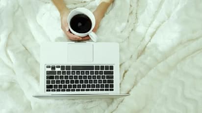 കിടക്കയിലിരുന്ന് 'വര്ക്ക്' ചെയ്യുന്നത് കൊണ്ടുണ്ടാകുന്ന അഞ്ച് ആരോഗ്യപ്രശ്നങ്ങള്