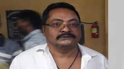 బిర్యానీలో మత్తుమందు కలిపి.. సెంట్రీకి టోకరా.. పక్కా ప్లాన్ తో గ్యాంగ్ స్టర్ పరారీ...