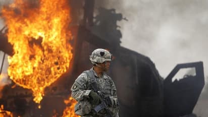 കാബൂളില് വെള്ളിയാഴ്ച പ്രാര്ത്ഥനക്കിടെ പള്ളിയില് ബോംബ് സ്ഫോടനം; ഇമാം അടക്കം 13 മരണം