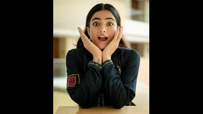 ಅಬ್ಬಾ..! ಕಣ್ಮುಚ್ಚಿ ತೆರೆಯೋ ಹೊತ್ತಲ್ಲಿ ಎಷ್ಟೊಂದ್ ಎಕ್ಸ್‌ಪ್ರೆಷನ್ ಕೊಡ್ತಾರೆ ರಶ್ಮಿಕಾ