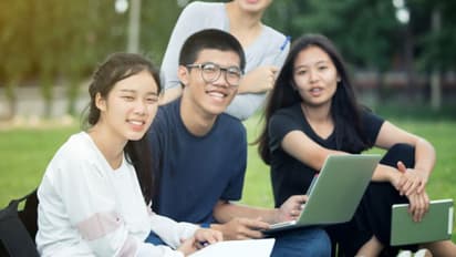 స్కూల్ ఎగ్గొట్టడానికి ఇంత పెద్ద ప్లానా..?