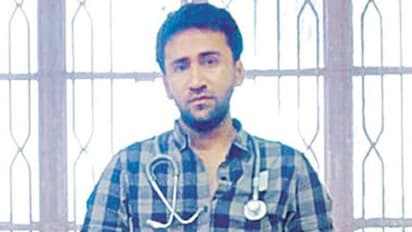 నెరవేరని లక్ష్యం, జీవితంపై విరక్తి: ఫ్రెండ్ రూమ్కెళ్లి యువ డాక్టర్ ఆత్మహత్య