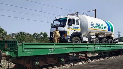 After Oxygen Express by Indian Railways, Indian Navy now provides Oxygen on Wheels