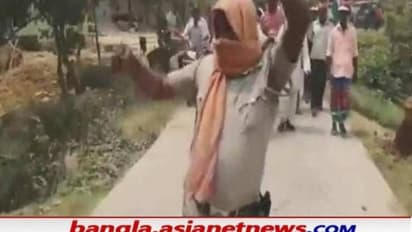 ভোটের প্রচারে এসে 'টুম্পা সোনা'য় নাচ সরকারি পুলিশ কর্মীর, ভিডিও ভাইরাল হতেই 'ক্লোজ' কনস্টেবল