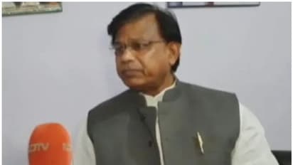 ബീഹാർ മുൻ വിദ്യാഭ്യാസമന്ത്രി മേവാലാൽ ചൗധരി കൊവിഡ് ബാധിച്ച് മരിച്ചു