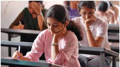 ಪಿಯು ವಿದ್ಯಾರ್ಥಿಗಳಿಗೀಗ ‘ಬಹುಪರೀಕ್ಷೆ’ ಕಂಟಕ