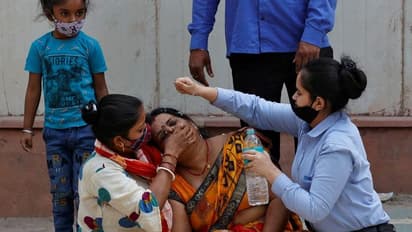 কোভিডে ভয়াবহ অবস্থা, একদিনেই মৃত্যু ৪৬ জনের, আক্রান্ত ১০ হাজার ছুঁইছুঁই