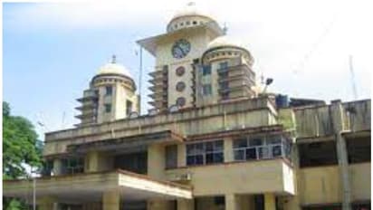 കൊവിഡ്: കോട്ടയത്ത് സര്ക്കാര് ഓഫീസുകളില് പ്രവേശന നിയന്ത്രണം