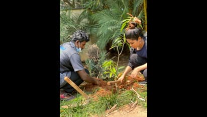 அனைவரும் சேர்ந்து நிறைவேற்றுவோம்..! நடிகர் விவேக்கிற்கு இதயபூர்வமாக அஞ்சலி செலுத்திய ஆத்மிகா..!