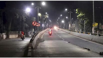இரவு நேர ஊரடங்கு தமிழகம், புதுச்சேரியில்அமலுக்கு வந்தது... இரவில் வெறிச்சோடிய நகரங்கள்..!