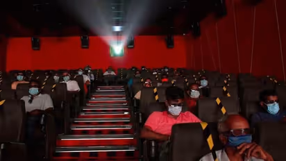 26 முதல் அமலுக்கு வரும் புதிய கட்டுப்பாடு... மீண்டும் இழுத்து மூடப்படும் திரையரங்குகள்! தமிழக அரசு அதிரடி!