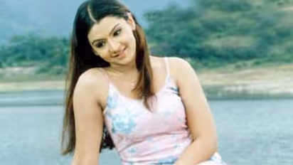 ఆర్తి అగర్వాల్ ను వాళ్లంతా మోసం చేశారు..? స్టార్ డైరెక్టర్ చెప్పిన సంచలన నిజాలు