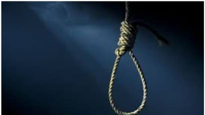 സ്കൂൾ കോമ്പൗണ്ടിൽ യുവാവ് തൂങ്ങിമരിച്ച നിലയിൽ