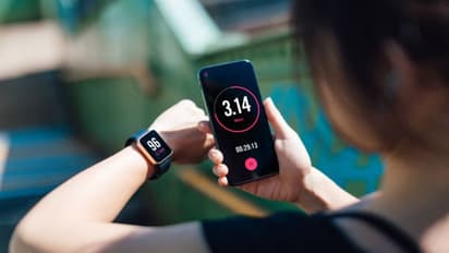 ಈ ರಾಶಿಯವರು ತಂತ್ರಜ್ಞಾನ ವ್ಯಸನಿಗಳು, ಸದಾ ಗ್ಯಾಜೆಟ್‌ಗೆ ಅಂಟಿಕೊಂಡಿರುತ್ತಾರೆ!