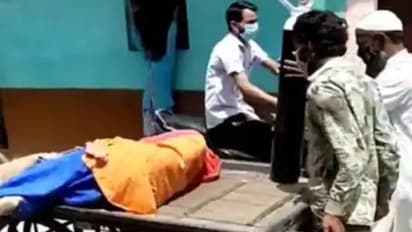 ৩-৪ ঘন্টার অক্সিজেন মজুত, নতুন করোনা রোগি ভর্তি বন্ধ হাসপাতালে