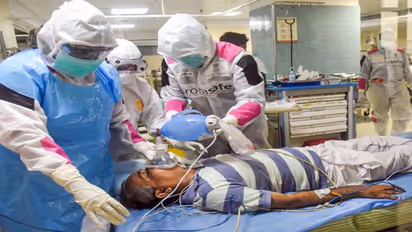 తెలంగాణలో కరోనాది అదే జోరు: ఒక్క రోజులో 8,061 కేసులు, 56 మంది మృతి