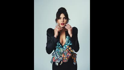 টনক নড়েছে প্রিয়ঙ্কার,  করোনার তহবিল গড়ে বিশ্ববাসীর কাছে কী অনুদান করলেন 'দেশি গার্ল'