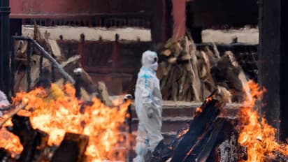 Covid 19: করোনায় মৃত্যুতে ৫০ হাজার টাকা ক্ষতিপুরণ দেবে রাজ্য, সুপ্রিম কোর্টে বলল কেন্দ্র