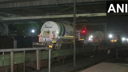 പ്രതീക്ഷയുടെ വായുവുമേന്തി 'ഓക്സിജന് എക്സ്പ്രസ്' മഹാരാഷ്ട്രയില്