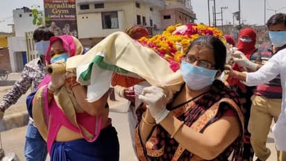 भाई के रहते चार बहनों ने दिया पिता की अर्थी को कंधा, सामने आई शॉक्ड कर देने वाली ये कहानी