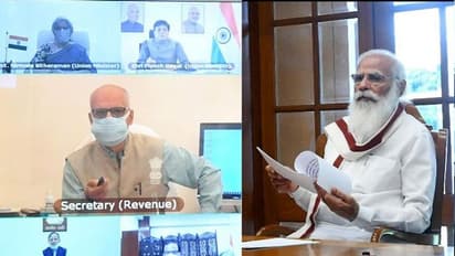 ಉನ್ನತ ಮಟ್ಟದ ಸಭೆ; ಲಸಿಕೆ, ಆಕ್ಸಿಜನ್, ವೈದ್ಯಕೀಯ ಸಲಕರಣೆ ಆಮದು ಸುಂಕ ರದ್ದು!