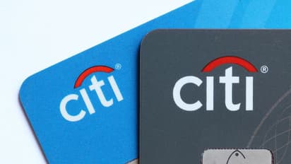 సిటీ బ్యాంకు క్రెడిట్, డెబిట్ కార్డు సేవలు పనిచేస్తాయా, సిటీ కస్టమర్లు ఇకపై యాక్సిస్ కస్టమర్లు అవుతారా..