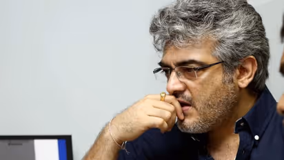 കൊവിഡ് കാലത്ത് എന്ത് പിറന്നാളാഘോഷം; 'വലിമൈ' ഫസ്റ്റ് ലുക്ക് റിലീസ് നീട്ടി അജിത്ത്