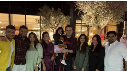 ஸ்டன்னிங் கோட் - சூட்டில் மட்டும் அல்ல.. நெருப்பு பறக்க சமையலிலும் கலக்கிய கீர்த்தி சுரேஷ்! வேற லெவல் போட்டோஸ்