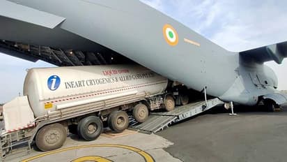 ভারতের করোনা সংকটের সময় হাত গুটিয়ে নিল চিন, বন্ধ করে দিল অক্সিজেনবাহী কার্গো বিমান চলাচল