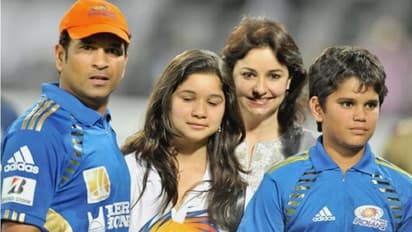 సచిన్ టెండూల్కర్, కుంబ్లే, కోహ్లీ, శిఖర్ ధావన్, పాండ్యా... తనకంటే వయసులో పెద్దవారిని పెళ్లాడిన క్రికెటర్లు...
