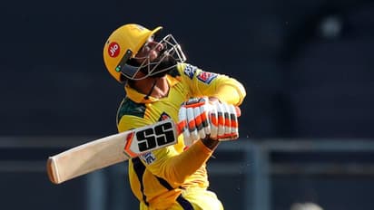 #CSKvsRCB கடைசி ஓவரில் 5 சிக்ஸர்கள் விளாசிய ஜடேஜா; அந்த ஓவரில் மட்டும் 37 ரன்கள்..! விழிபிதுங்கிய கோலி