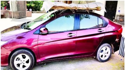 ആംബുലൻസ് കിട്ടിയില്ല, പിതാവിന്റെ മൃതദേഹം മകൻ കാറിന് മുകളിൽ കെട്ടിവെച്ച് ശ്മശാനത്തിലേക്ക്; ഹൃദയഭേദകം ഈ കാഴ്ച