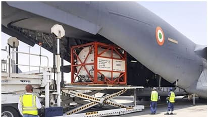 ഇന്ത്യയ്ക്ക് യുഎഇയുടെ സഹായഹസ്തം; ഓക്സിജന് കണ്ടയ്നറുകള് അയച്ചു