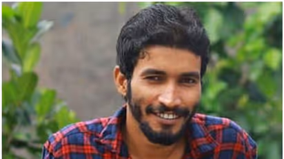 മാധ്യമപ്രവർത്തകൻ അഭിലാഷ് പടച്ചേരിയെ ആൻ്റി ടെററിസ്റ്റ് സ്ക്വാഡ് ചോദ്യം ചെയ്യുന്നു