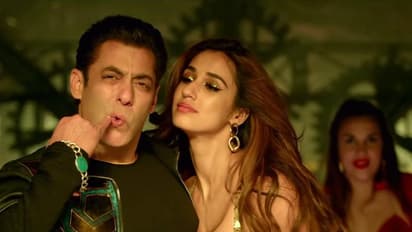 দিশাকে ঠোঁটঠাসা চুম্বনে নারাজ সলমন, সেলোটেপ লাগিয়ে কেন Kiss করলেন ভাইজান, ফাঁস হল সত্য